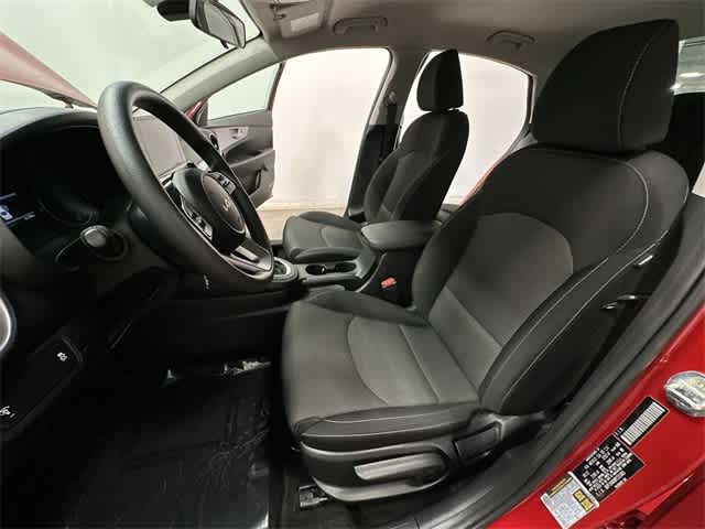 Thumbnail: 2023 Kia Forte - 15