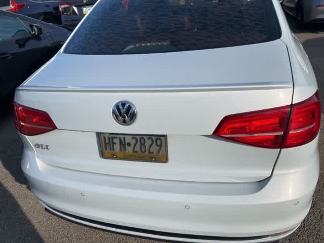 Thumbnail: 2017 Volkswagen Jetta - 10