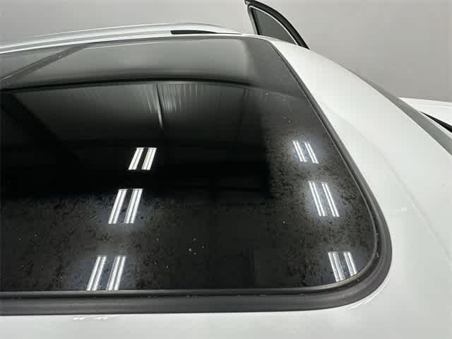 Thumbnail: 2020 Volkswagen Tiguan - 6