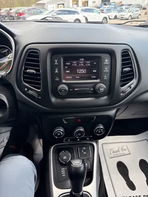 Thumbnail: 2018 Jeep Compass - 19