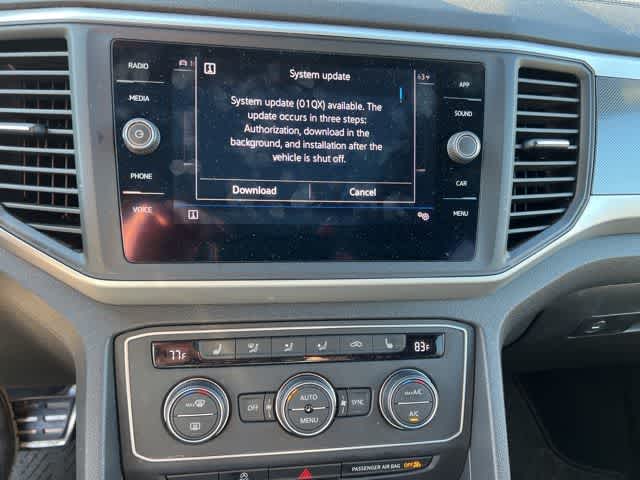 Thumbnail: 2021 Volkswagen Atlas - 17