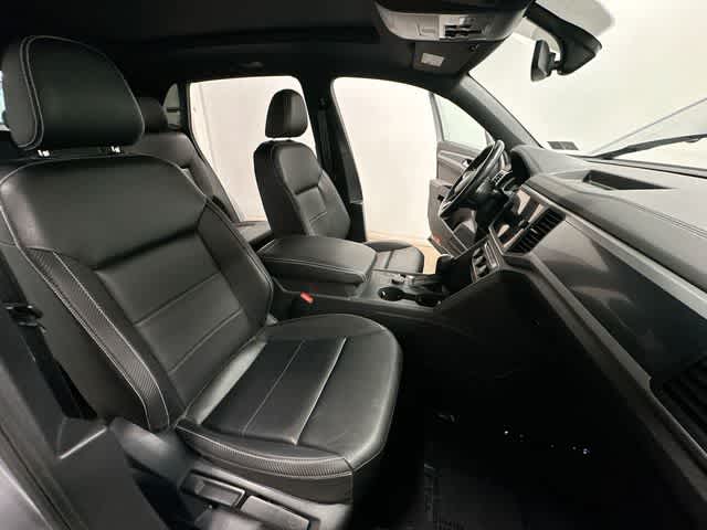 Thumbnail: 2021 Volkswagen Atlas - 23
