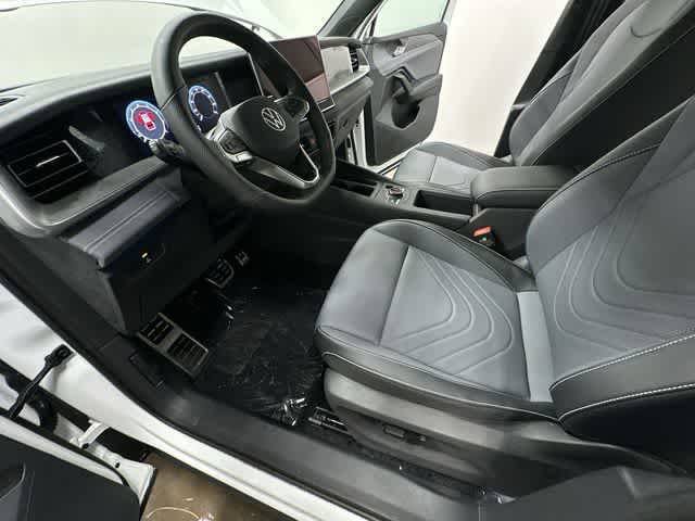 Thumbnail: 2026 Volkswagen Tiguan - 16