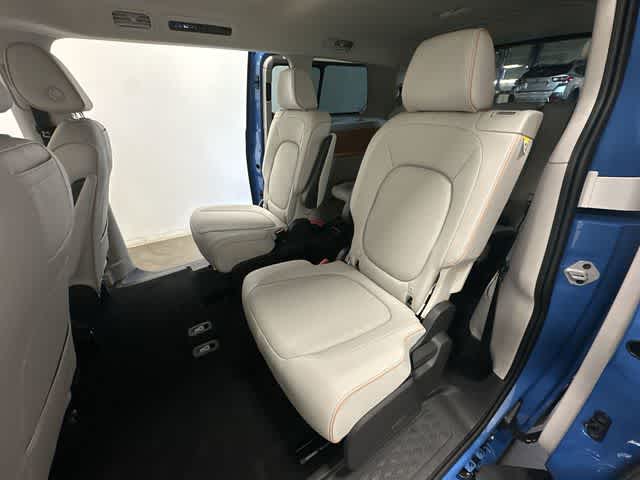 Thumbnail: 2025 Volkswagen ID.Buzz - 18