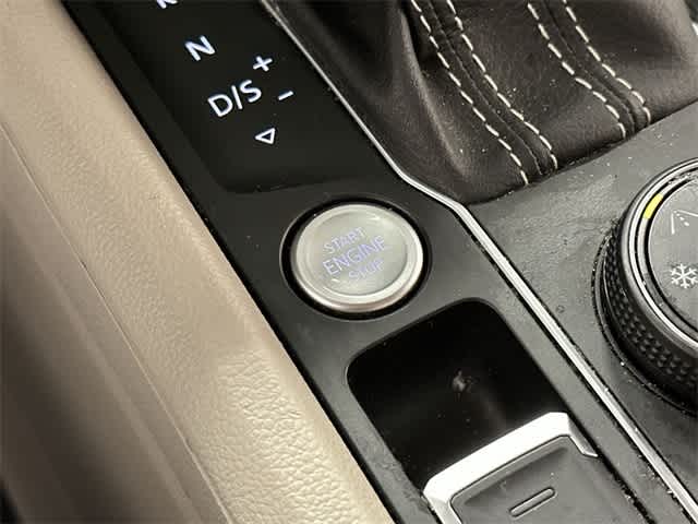 Thumbnail: 2023 Volkswagen Atlas - 10