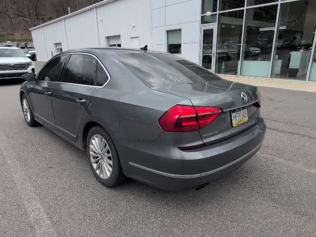 Thumbnail: 2016 Volkswagen Passat - 3