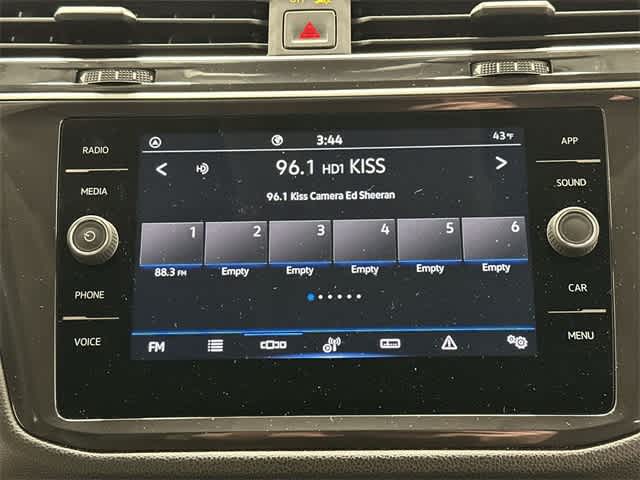 Thumbnail: 2024 Volkswagen Tiguan - 11