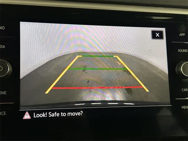 Thumbnail: 2022 Volkswagen Atlas - 14