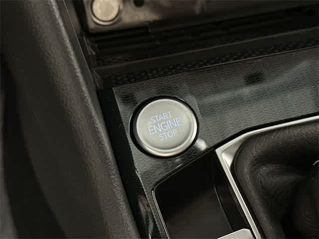 Thumbnail: 2025 Volkswagen Taos - 11