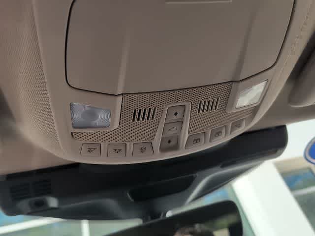 Thumbnail: 2022 Lincoln Nautilus - 21