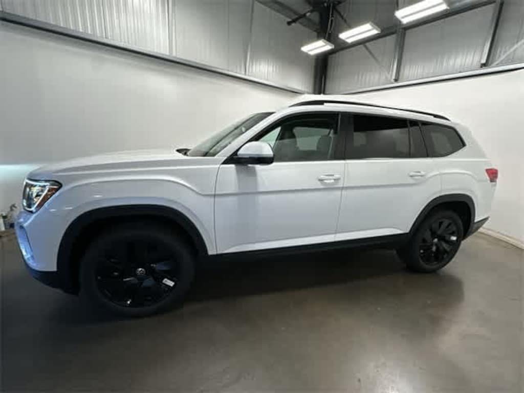 New 2026 Volkswagen Atlas 2.0T SE w/Technology SUV