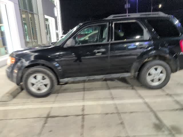 Thumbnail: 2010 Ford Escape - 2