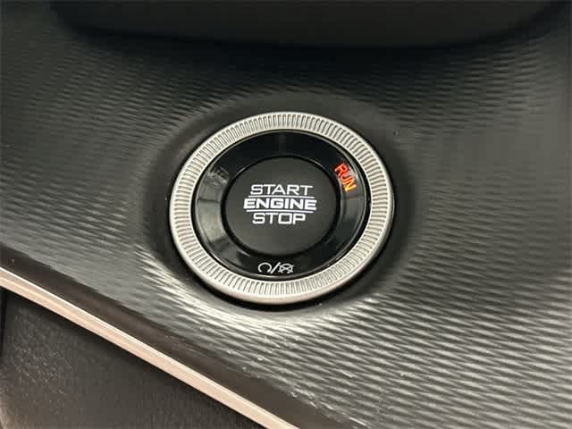 Thumbnail: 2023 Jeep Grand Cherokee - 11