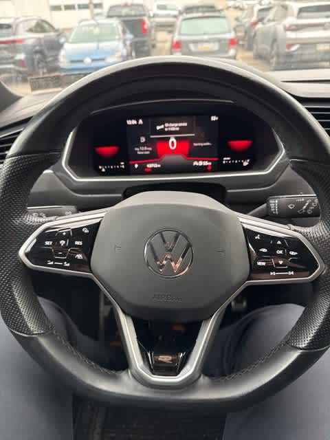 Thumbnail: 2022 Volkswagen Tiguan - 12