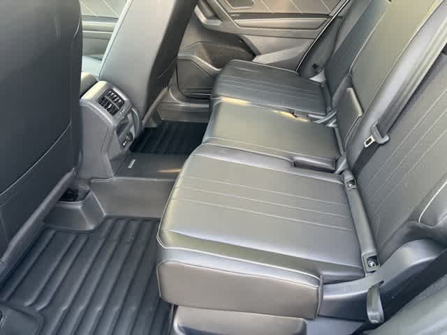 Thumbnail: 2024 Volkswagen Tiguan - 19