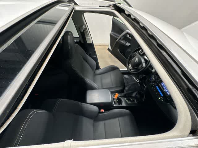 Thumbnail: 2018 Toyota RAV4 - 6