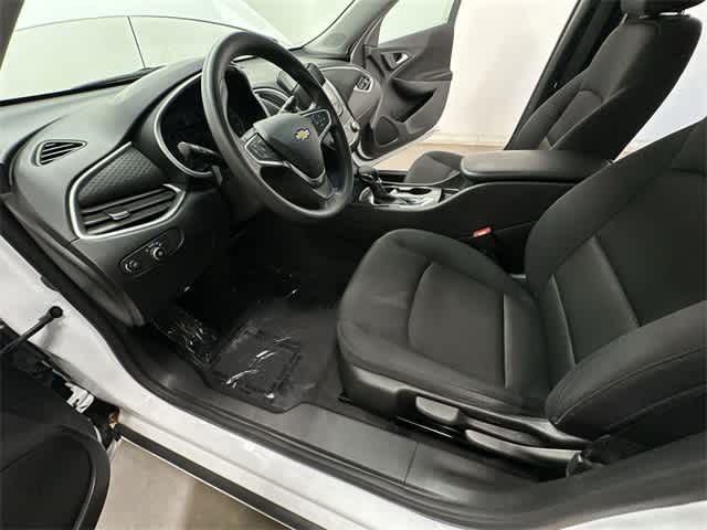 Thumbnail: 2022 Chevrolet Malibu - 15