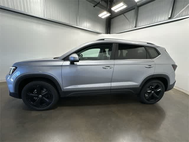 Thumbnail: 2025 Volkswagen Taos - 2