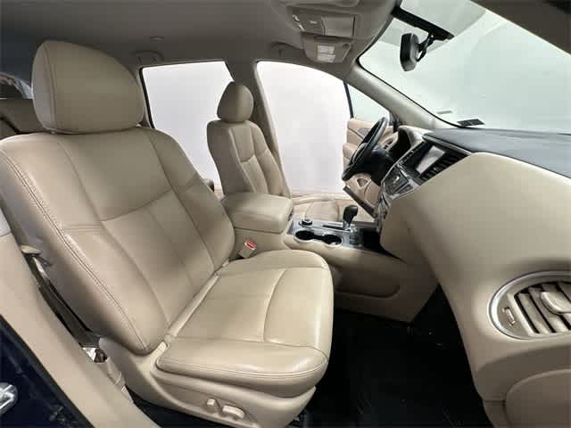 Thumbnail: 2019 Nissan Pathfinder - 24