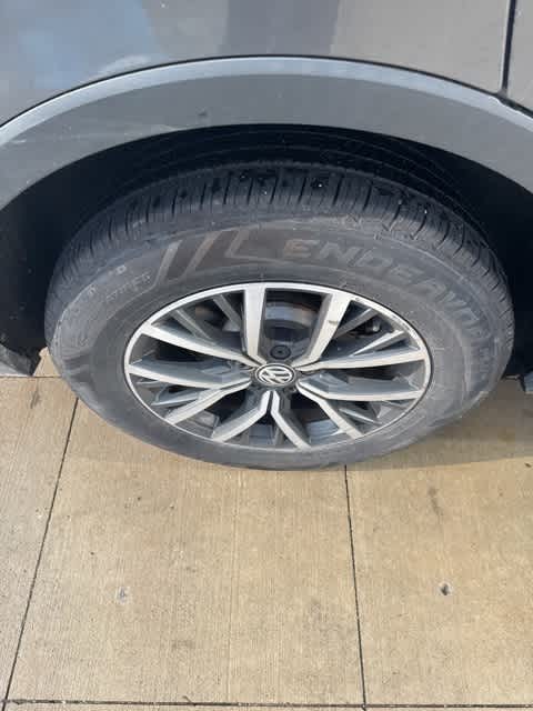 Thumbnail: 2021 Volkswagen Tiguan - 5