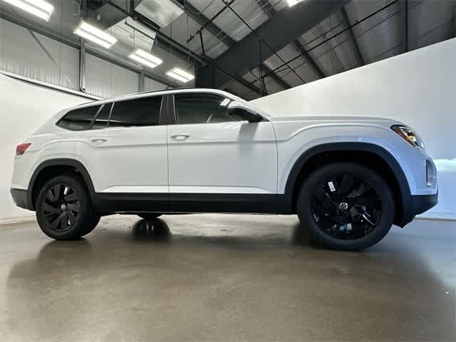 Thumbnail: 2026 Volkswagen Atlas - 3
