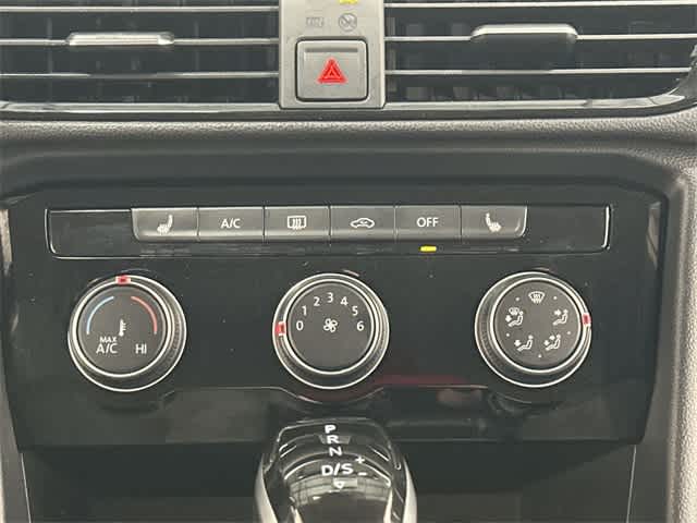 Thumbnail: 2023 Volkswagen Taos - 14