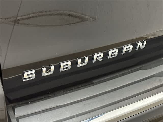 Thumbnail: 2017 Chevrolet Suburban - 32