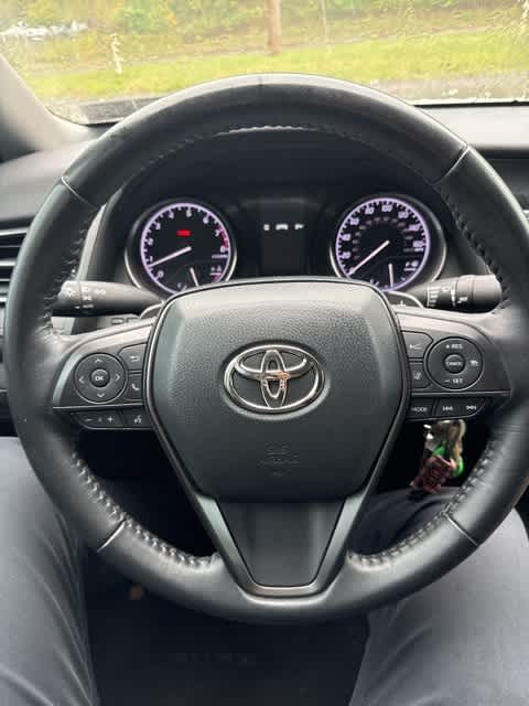 Thumbnail: 2022 Toyota Camry - 11