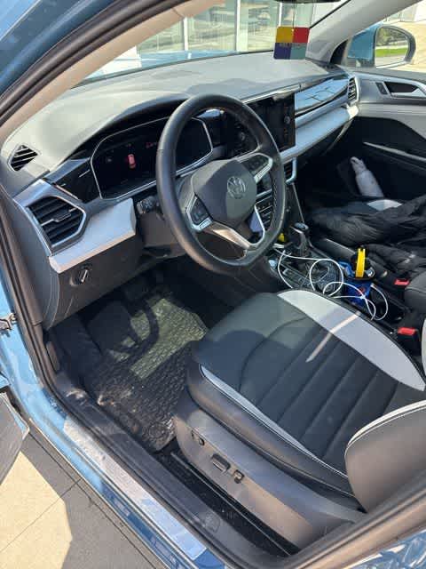 Thumbnail: 2025 Volkswagen Taos - 11