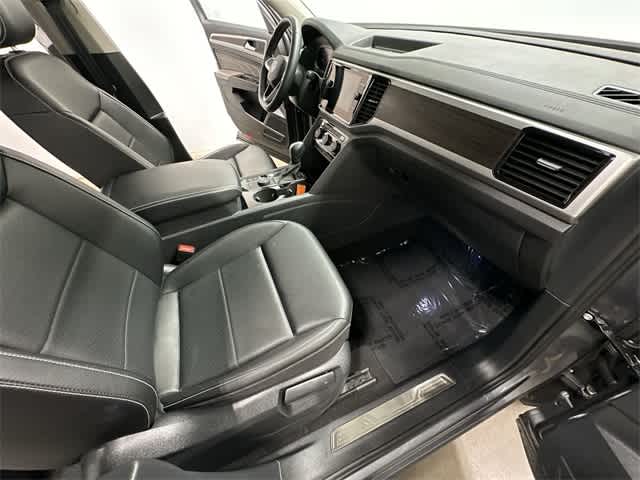 Thumbnail: 2022 Volkswagen Atlas - 24