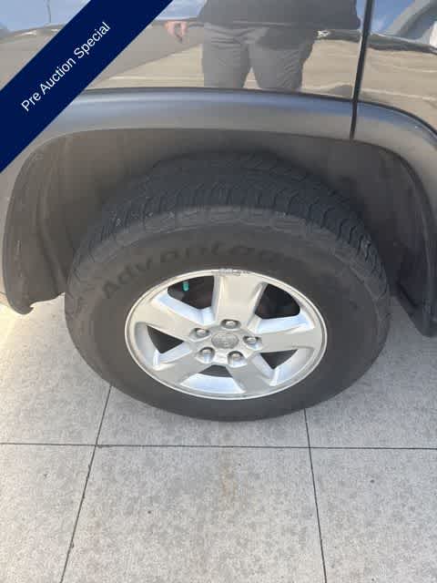 Thumbnail: 2012 Jeep Grand Cherokee - 5