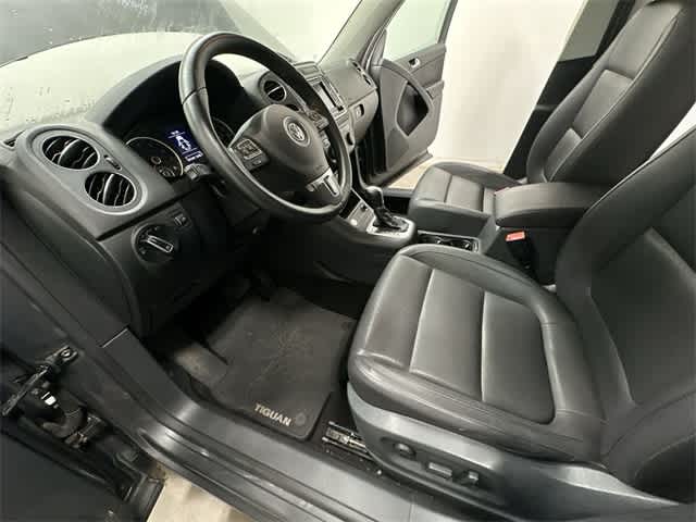 Thumbnail: 2016 Volkswagen Tiguan - 17