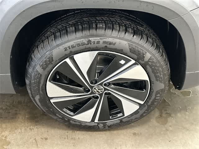 Thumbnail: 2025 Volkswagen Taos - 5