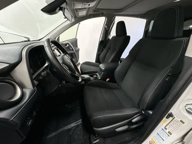 Thumbnail: 2018 Toyota RAV4 - 17