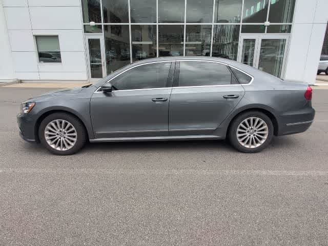 Thumbnail: 2016 Volkswagen Passat - 2