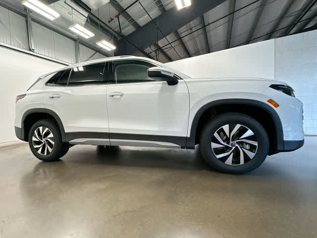 Thumbnail: 2026 Volkswagen Tiguan - 3