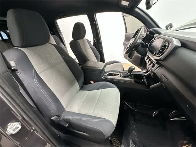 Thumbnail: 2021 Toyota Tacoma - 21