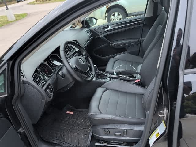 Thumbnail: 2015 Volkswagen Golf - 12