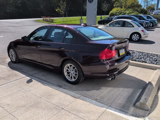 Thumbnail: 2010 BMW 3 Series - 2