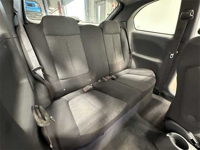 2003 Hyundai Accent  18