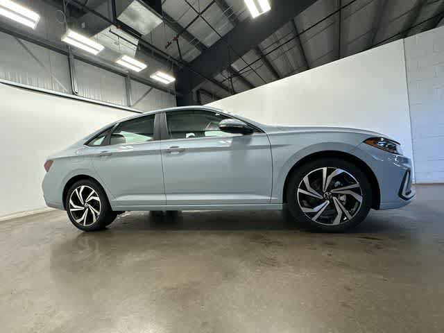 Thumbnail: 2026 Volkswagen Jetta - 3