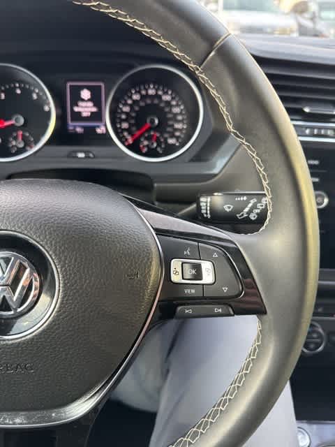 Thumbnail: 2021 Volkswagen Tiguan - 16