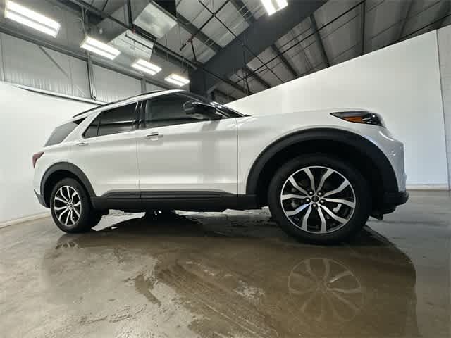 Thumbnail: 2020 Ford Explorer - 3