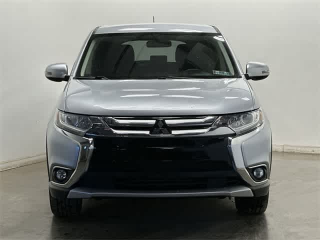 Thumbnail: 2016 Mitsubishi Outlander - 30