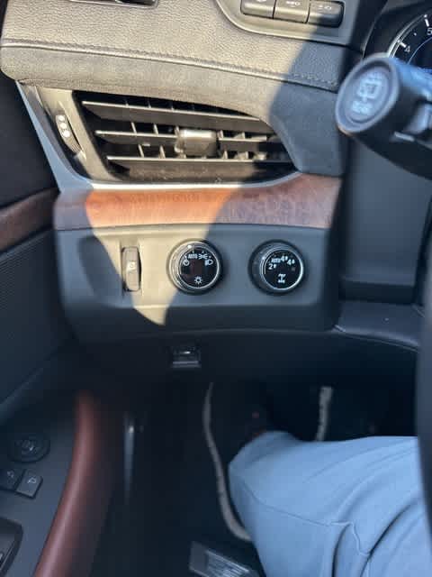 Thumbnail: 2018 Cadillac Escalade - 18