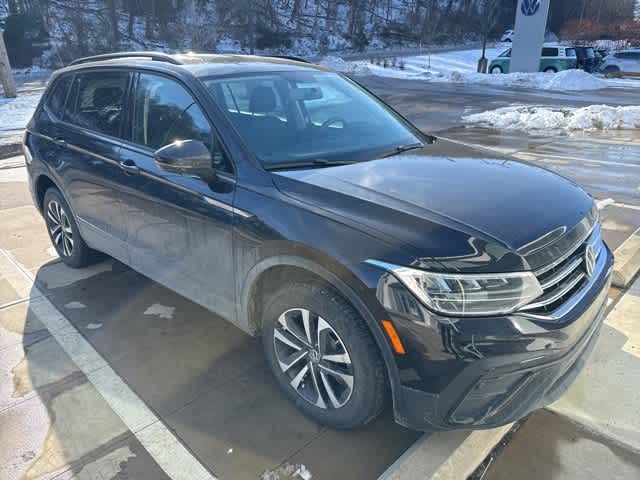 Thumbnail: 2022 Volkswagen Tiguan - 3