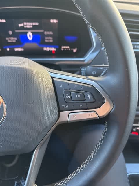 Thumbnail: 2022 Volkswagen Tiguan - 14