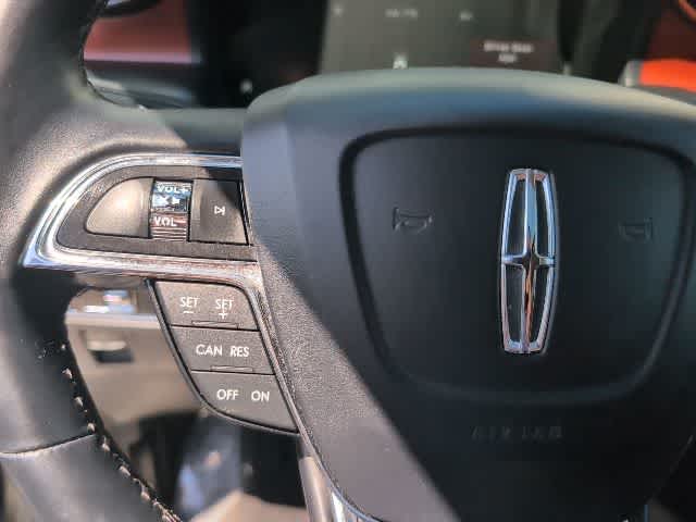 Thumbnail: 2022 Lincoln Nautilus - 19