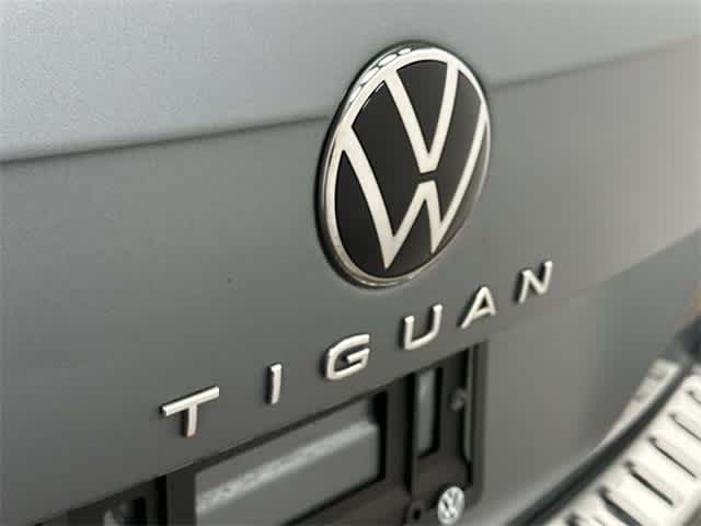 Thumbnail: 2022 Volkswagen Tiguan - 28