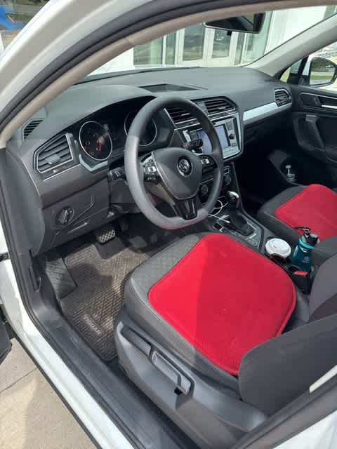 Thumbnail: 2018 Volkswagen Tiguan - 10